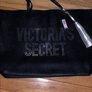 VICTORIAS SECRET TOTE *NEW WITH TAG*